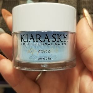 Kiara Sky Dip Powder in "After The Reign"